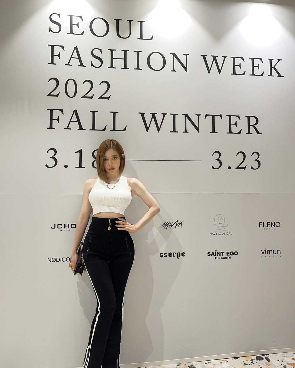 Người đẹp DJ Soda với thân hình nóng bỏng và bốc lửa 10 Gái xinh DJ Soda đẹp nhất