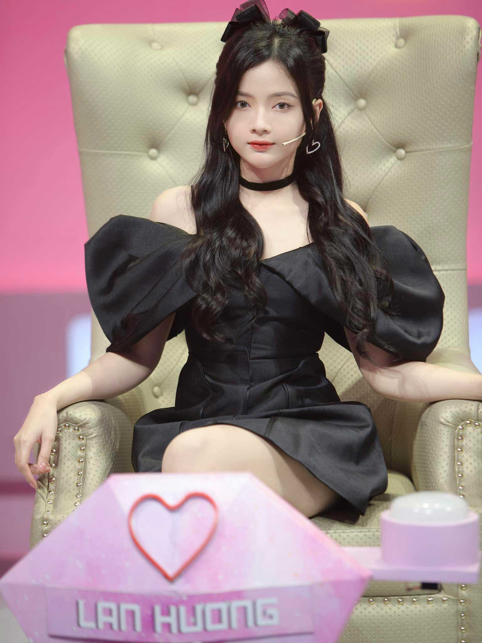 Người đẹp Lan Hương Sexy đáng yêu khiến vạn người mê 13 Lan Hương dễ thương