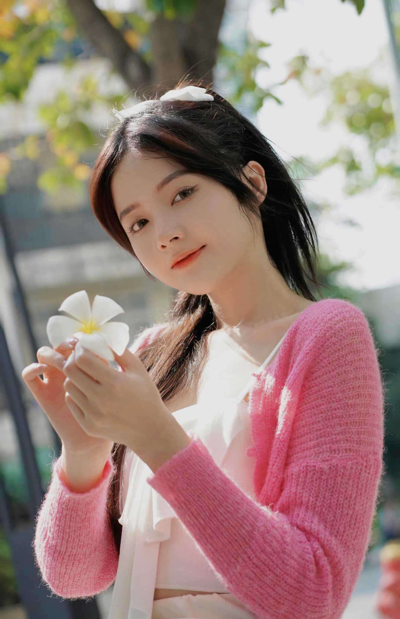 Người đẹp Lan Hương Sexy đáng yêu khiến vạn người mê 14 Người xinh đẹp Lan Hương