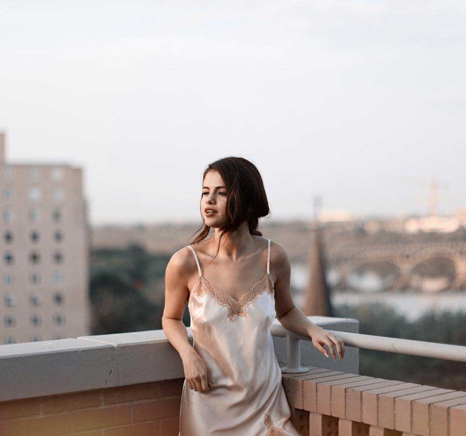 Người đẹp Selena Gomez mặt mộc có nhan sắc cực kỳ xinh xắn 15 Ảnh người đẹp Selena Gomez